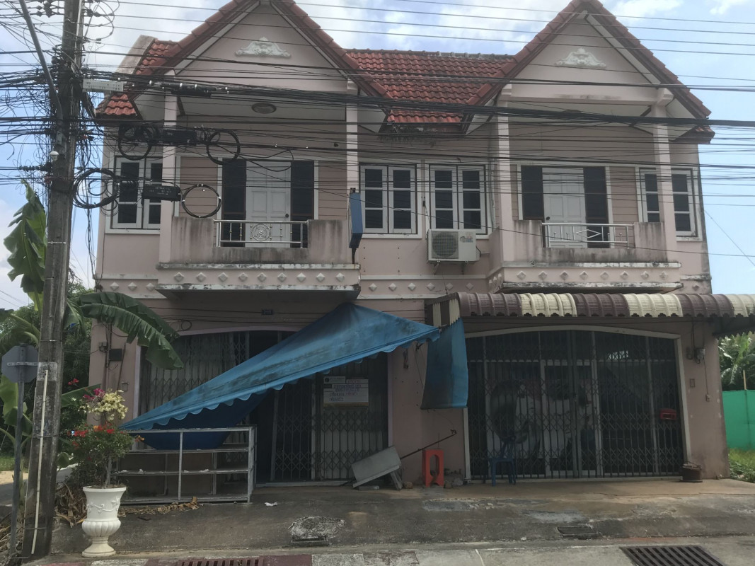 Commercial building Nakhon Phanom Na Kae Phiman 2600000