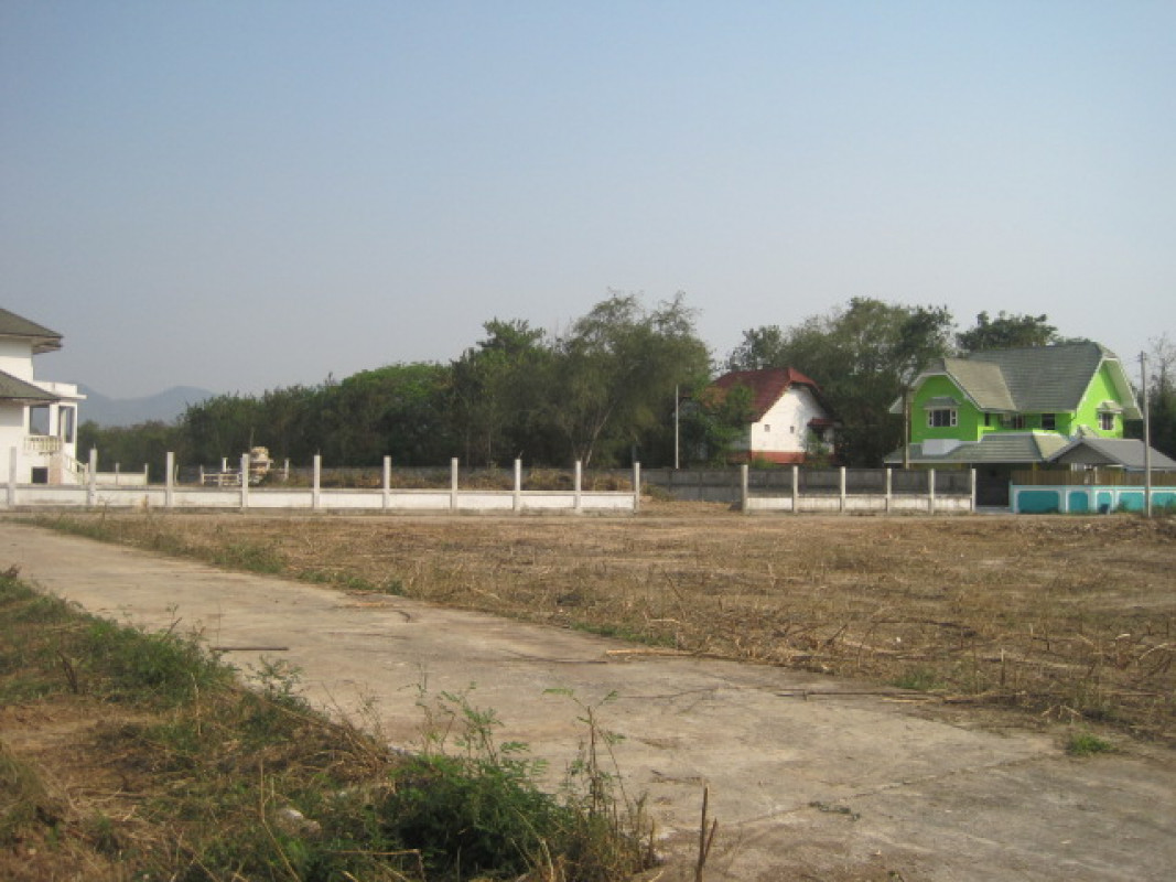 ที่ดินเปล่า ลำปาง เมืองลำปาง พิชัย 1515000