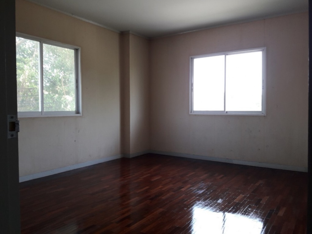 บ้านเดี่ยว หมู่บ้านศิริวรรณ นนทบุรี บางบัวทอง บางบัวทอง 3780000