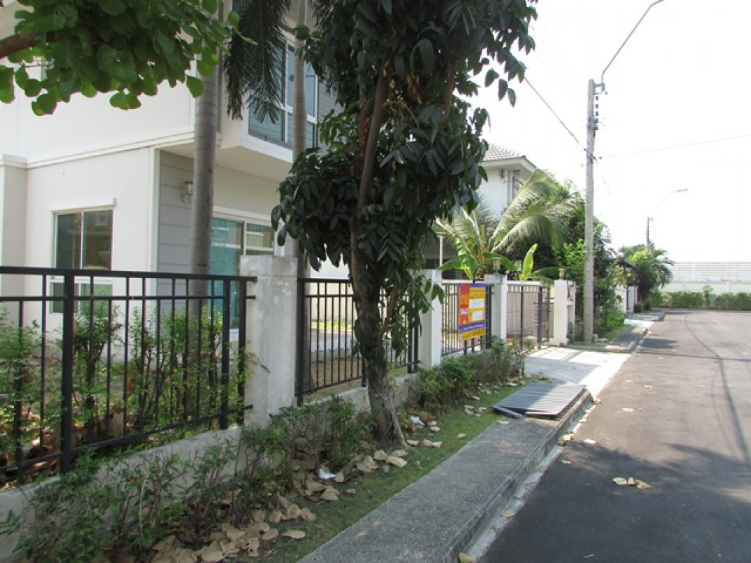 Single house Bangkok Min Buri Min Buri 4200000