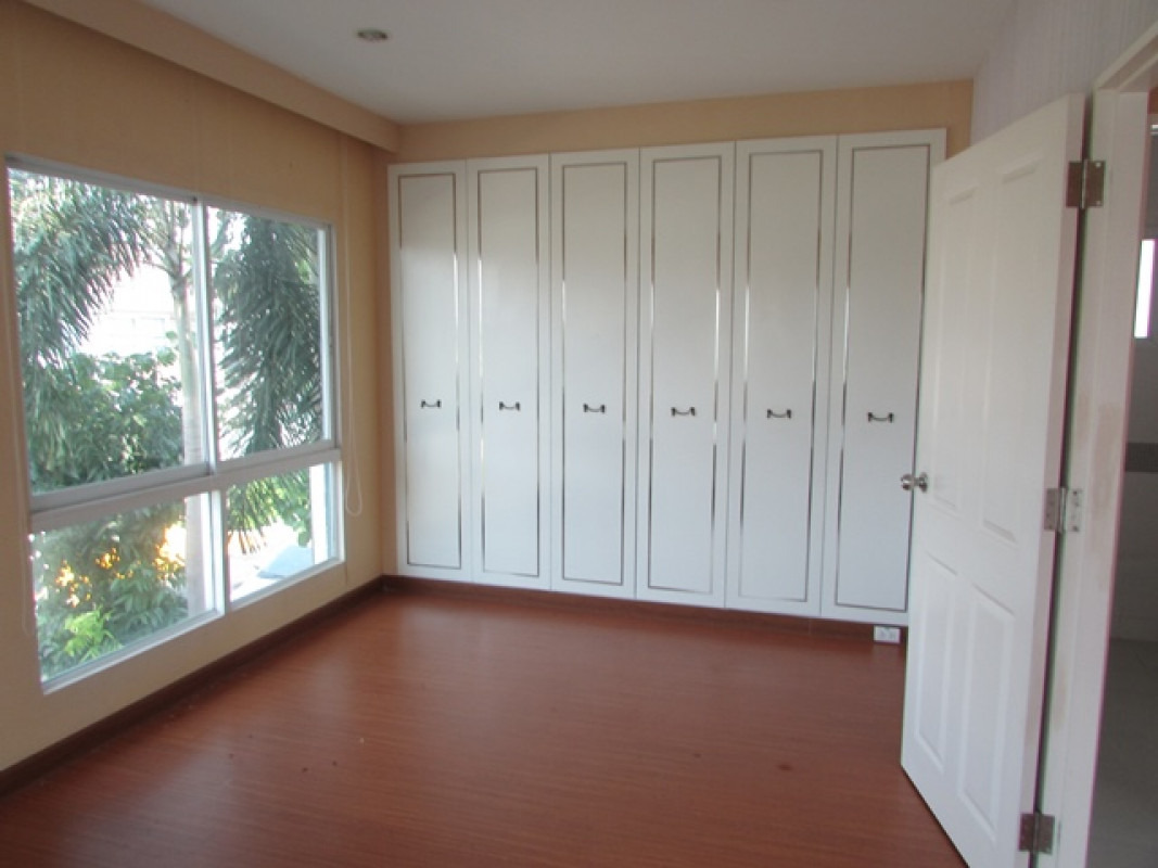 Single house Bangkok Min Buri Min Buri 4200000