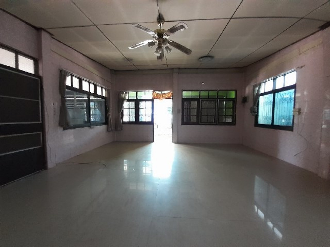 Single house Bangkok Khlong Sam Wa Bang Chan 2095000
