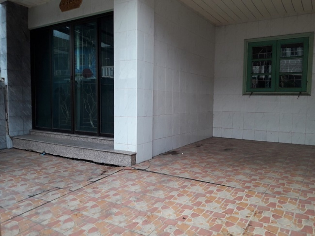 ทาวน์เฮ้าส์ ปทุมธานี ธัญบุรี บึงยี่โถ 1733000