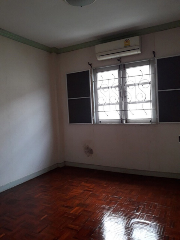 ทาวน์เฮ้าส์ ปทุมธานี ธัญบุรี บึงยี่โถ 1733000