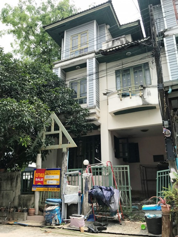 ทาวน์เฮ้าส์ ปทุมธานี ธัญบุรี ประชาธิปัตย์ 2520000