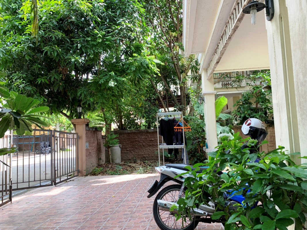 ทาวน์เฮ้าส์ นนทบุรี เมืองนนทบุรี บางกร่าง 4620000
