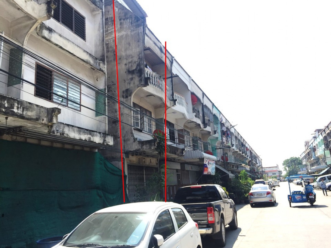 Commercial building Samut Prakan Mueang Samut Prakan Thai Ban 1575000