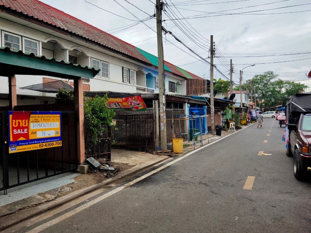 ทาวน์เฮ้าส์ มิตรประชาวิลล่า คลองถนน นนทบุรี บางใหญ่ เสาธงหิน 1210000