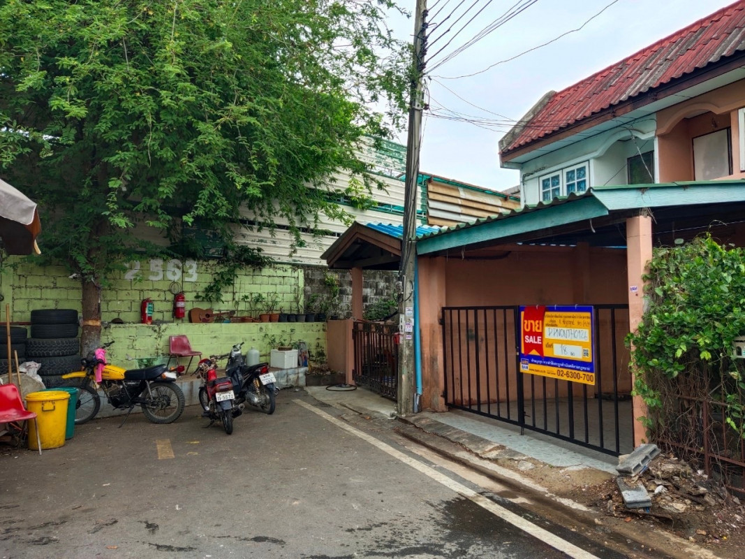 ทาวน์เฮ้าส์ มิตรประชาวิลล่า คลองถนน นนทบุรี บางใหญ่ เสาธงหิน 1210000