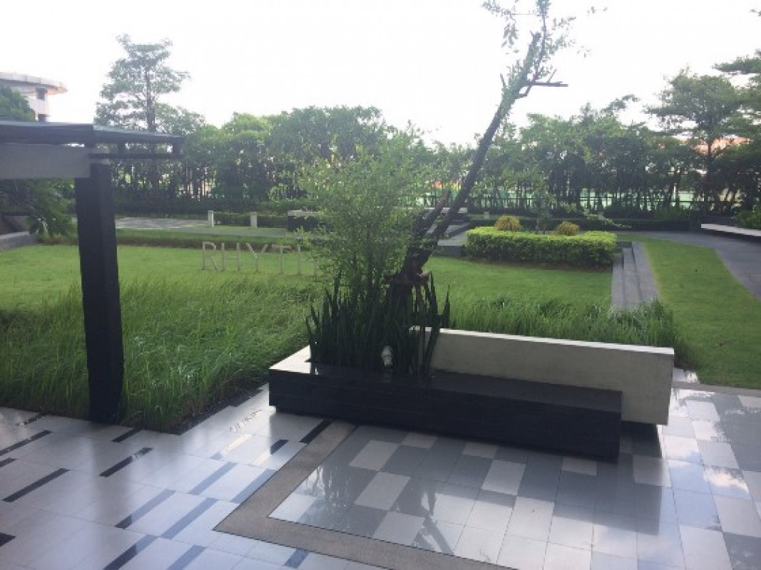 Condominium Bangkok Huai Khwang Sam Sen Nok 5220000