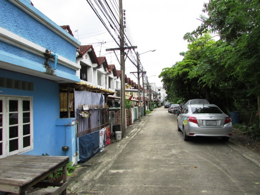 Townhouse Bangkok Khlong Sam Wa Bang Chan 1365000
