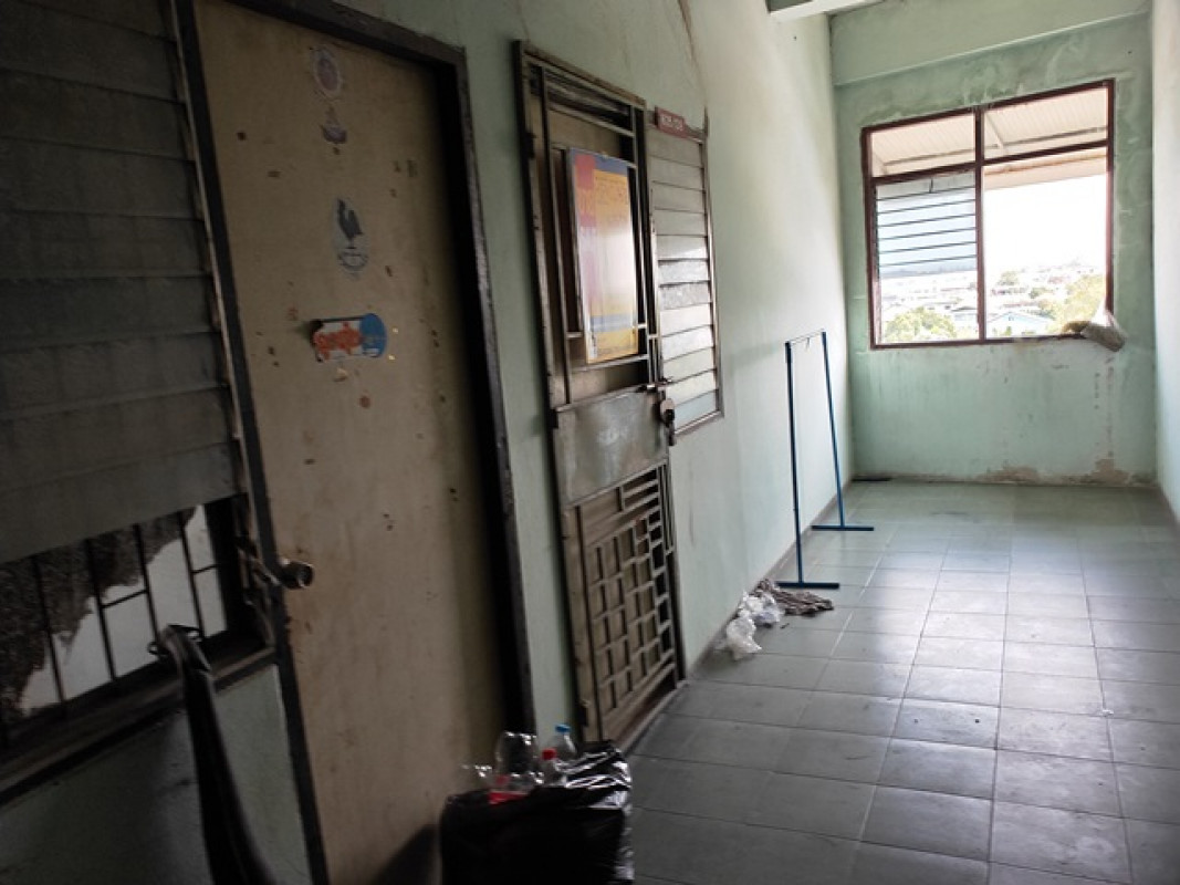 คอนโด โครงการเลิศมงคลทองคอนโด สมุทรปราการ เมืองสมุทรปราการ ท้ายบ้าน 243000