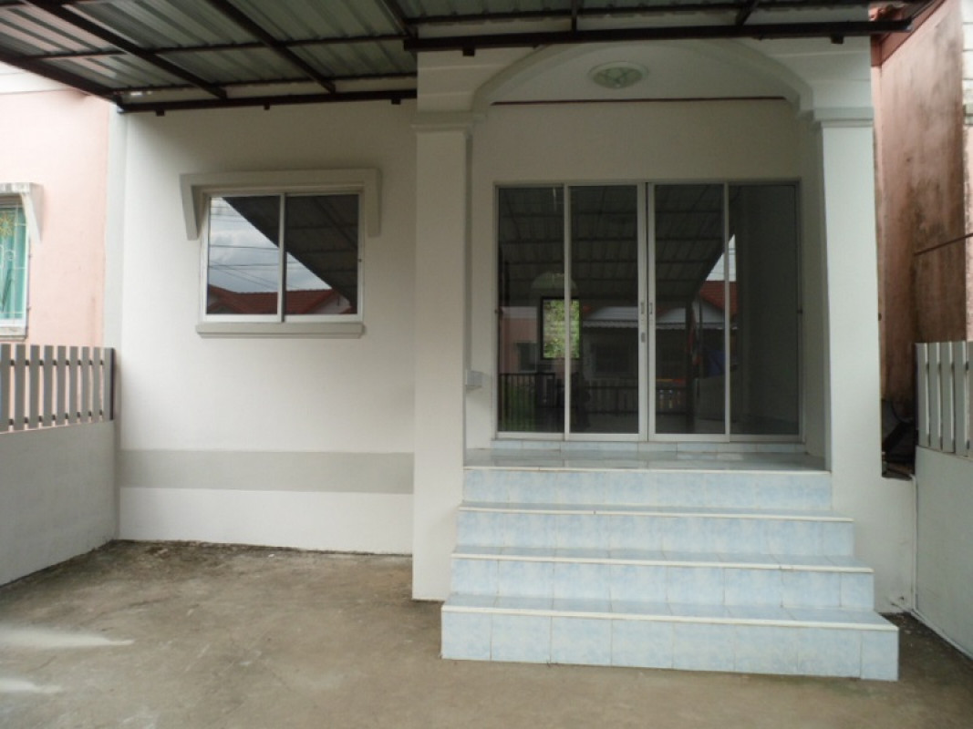 ทาวน์เฮ้าส์ ทาวน์เฮ้าส์ นครนายก นครนายก เมืองนครนายก สาริกา 714000