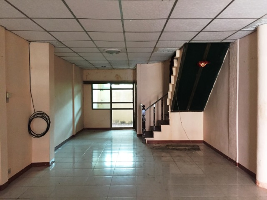 ทาวน์เฮ้าส์ ปทุมธานี ธัญบุรี บึงยี่โถ 1313000