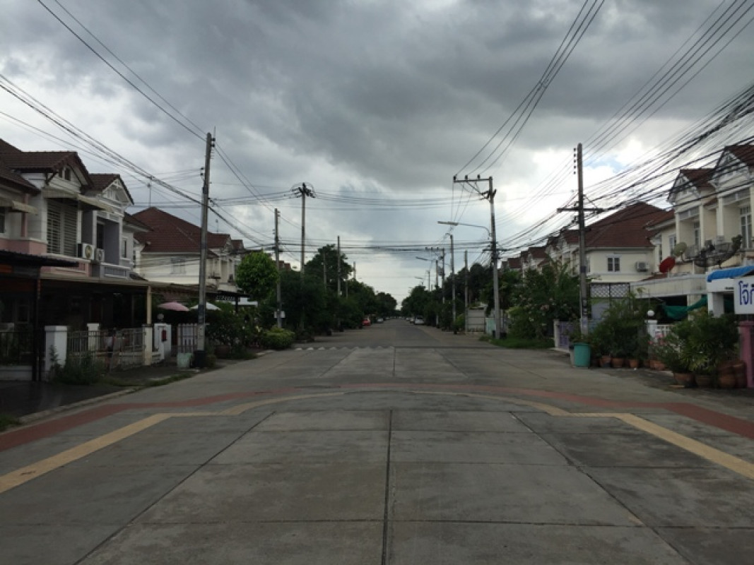 ทาวน์เฮ้าส์ ปทุมธานี ธัญบุรี บึงยี่โถ 1733000