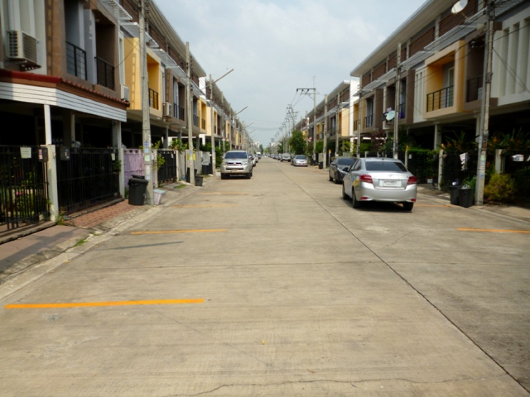 Townhouse Bangkok Khlong Sam Wa Bang Chan 3413000