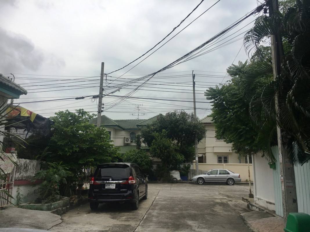 ทาวน์เฮ้าส์ นนทบุรี บางบัวทอง บางรักพัฒนา 2200000