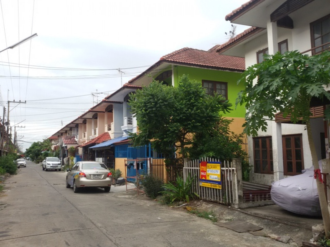 ทาวน์เฮ้าส์ ปทุมธานี ธัญบุรี ลำผักกูด 990000