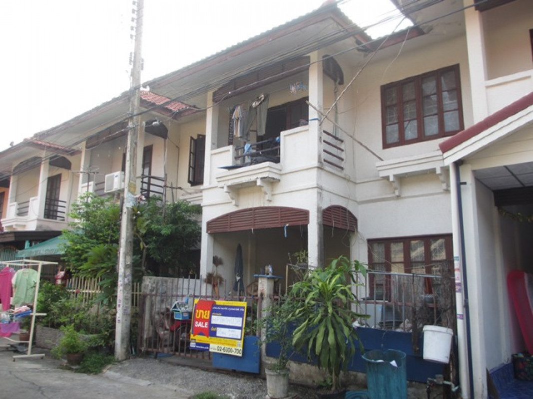 ทาวน์เฮ้าส์ พรธิสาร 5 ปทุมธานี ธัญบุรี ลำผักกูด 893000