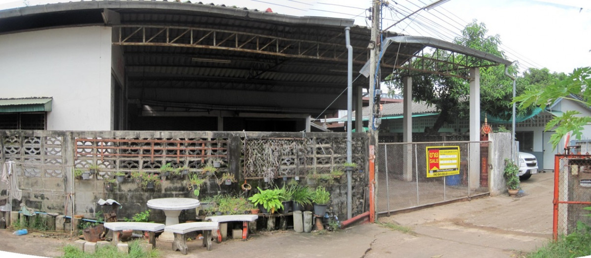 โรงงาน/โกดัง สกลนคร เมืองสกลนคร ธาตุเชิงชุม 7001000