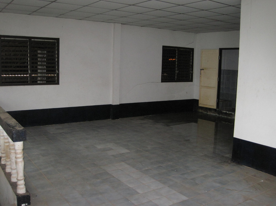 โรงงาน/โกดัง สกลนคร เมืองสกลนคร ธาตุเชิงชุม 7001000