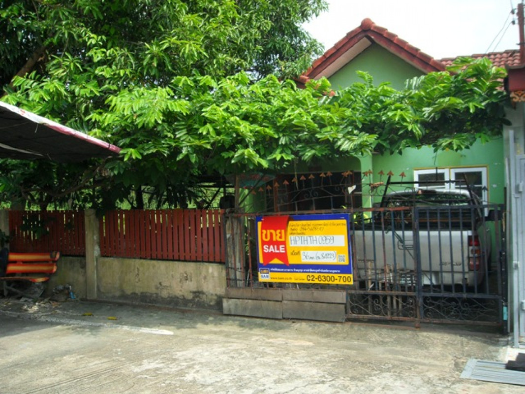 ทาวน์เฮ้าส์ หมู่บ้านวรรณวดี ปทุมธานี ธัญบุรี ลำผักกูด 1050000