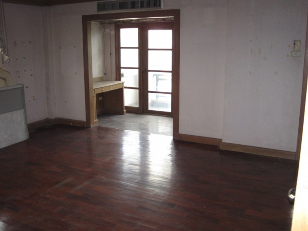 ทาวน์เฮ้าส์ หมู่บ้านชลทิพย์ นนทบุรี ปากเกร็ด ปากเกร็ด 2625000