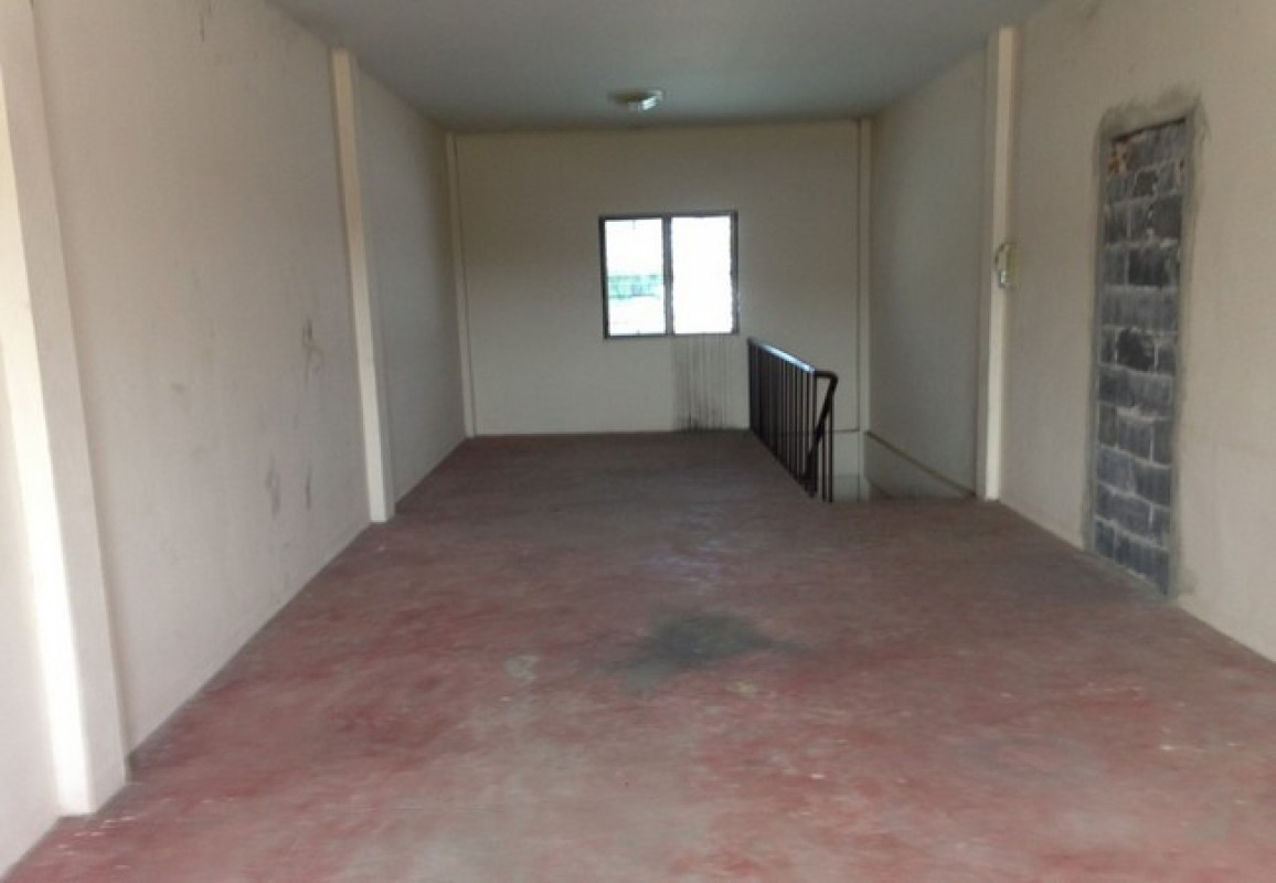 Commercial building Rayong Mueang Rayong Noen Phra 4200000