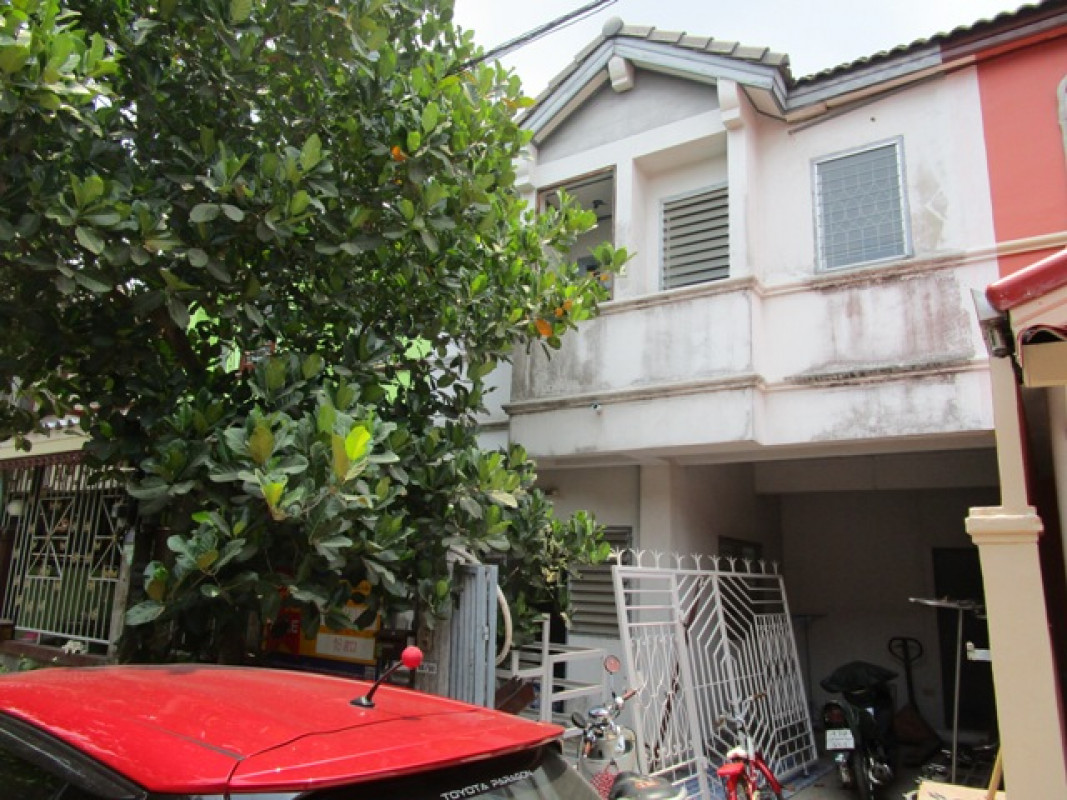 ทาวน์เฮ้าส์ ปทุมธานี ธัญบุรี บึงน้ำรักษ์ 683000