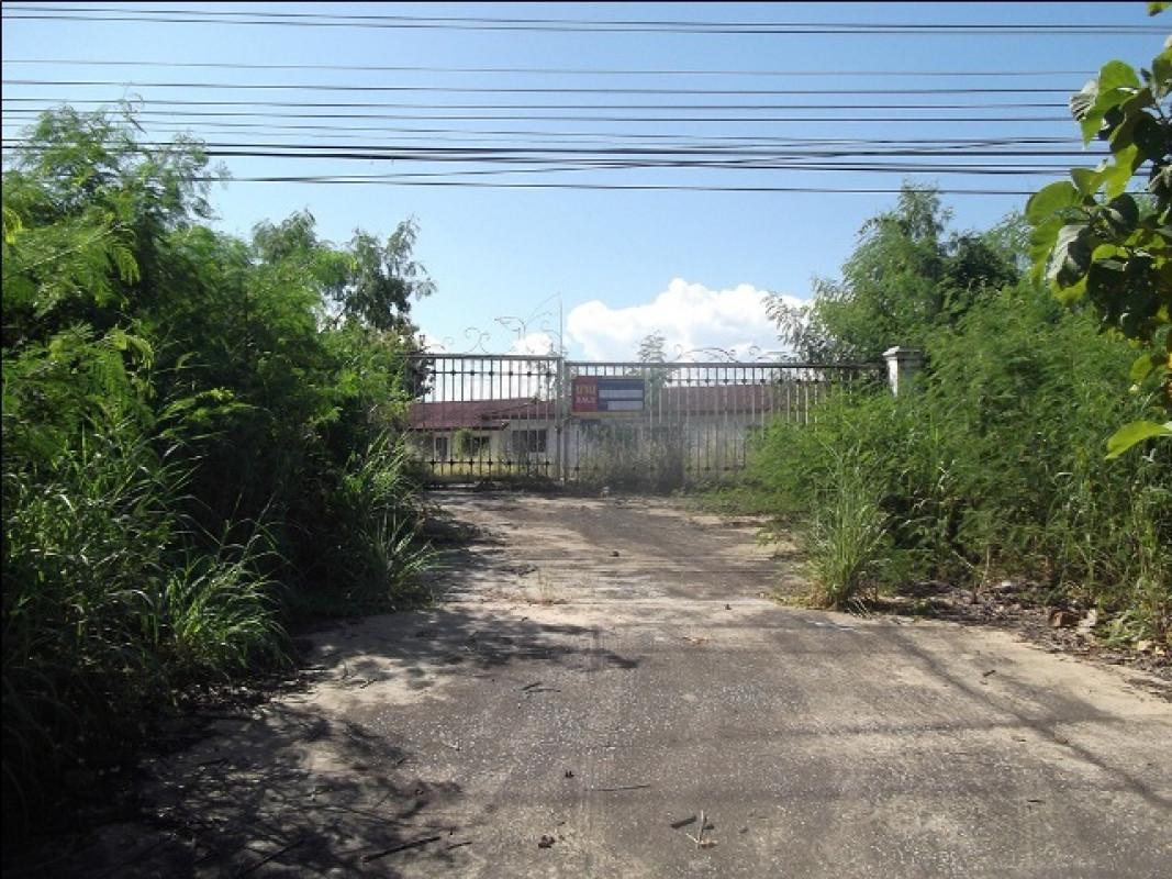 โรงงาน/โกดัง ลำพูน บ้านโฮ่ง เหล่ายาว 7940000