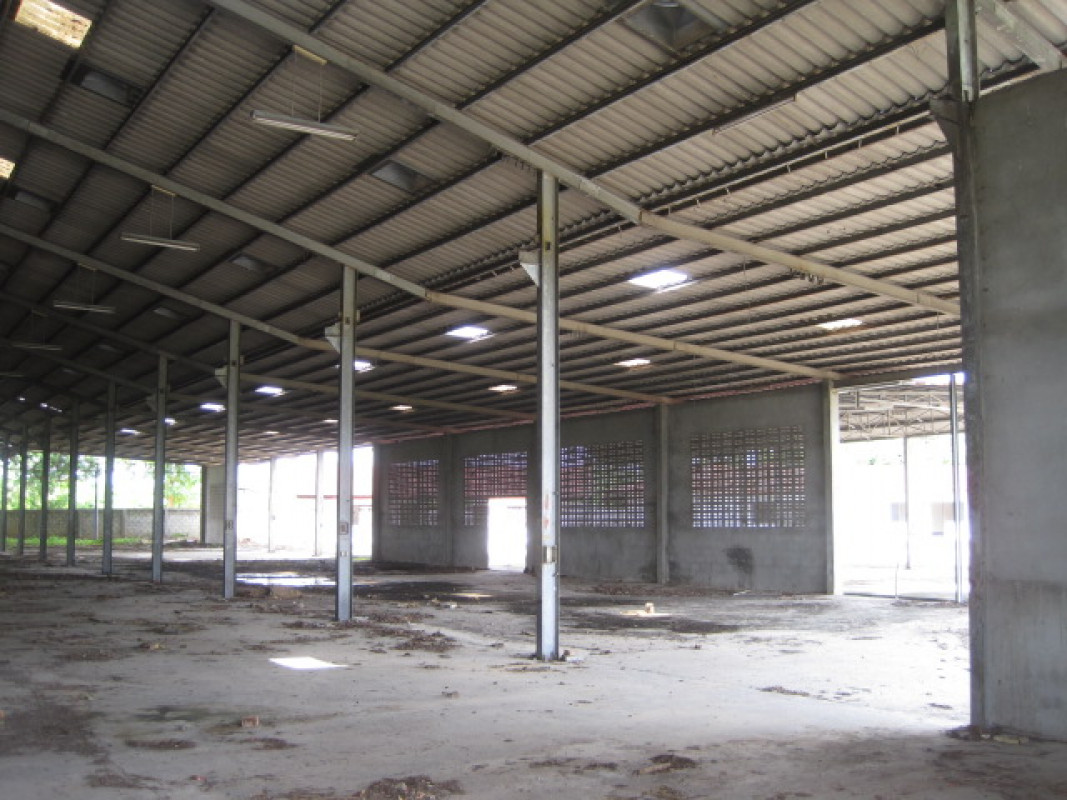 โรงงาน/โกดัง ลำพูน บ้านโฮ่ง เหล่ายาว 7940000