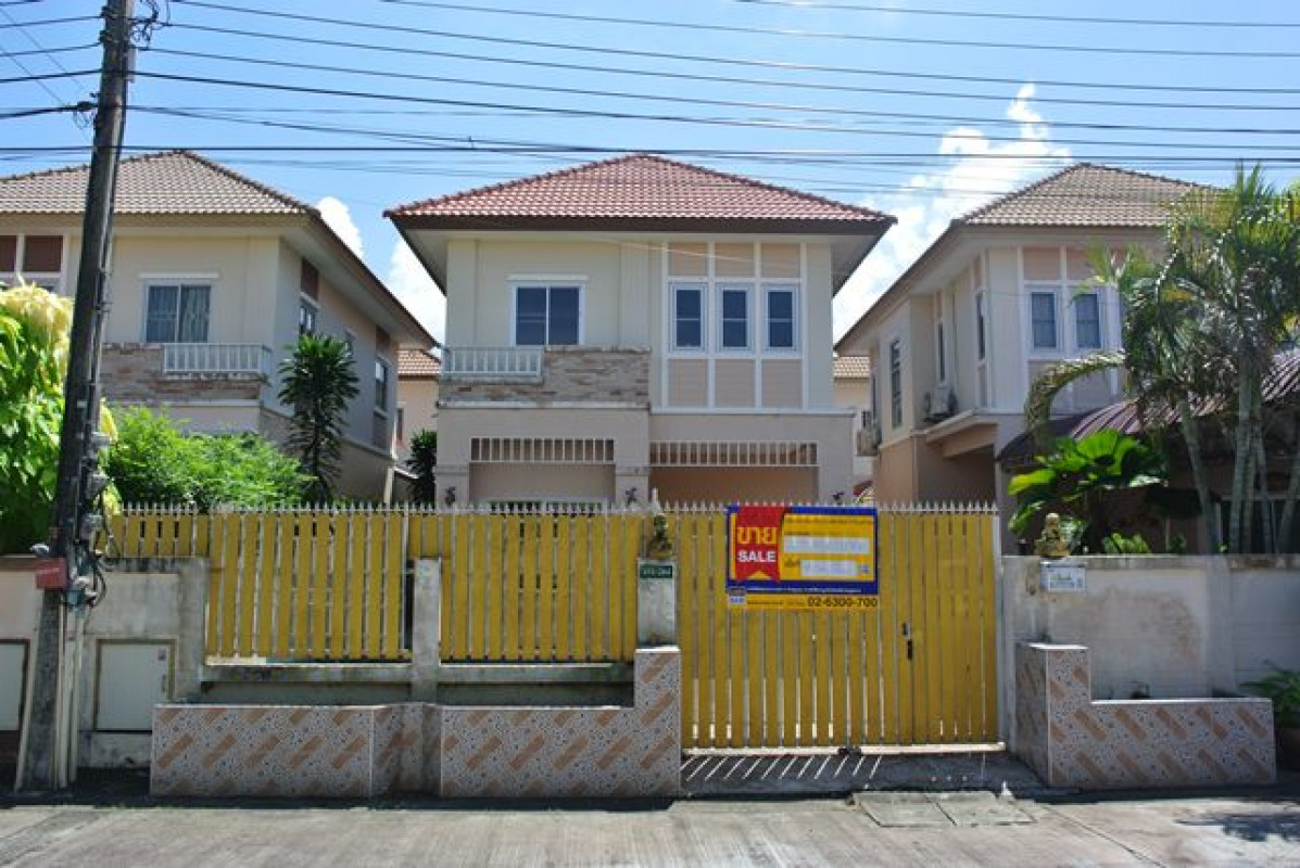 Single house Bangkok Min Buri Saen Saep 2730000