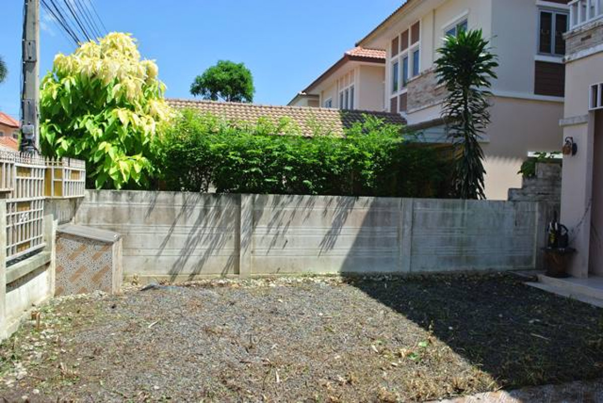 Single house Bangkok Min Buri Saen Saep 2730000