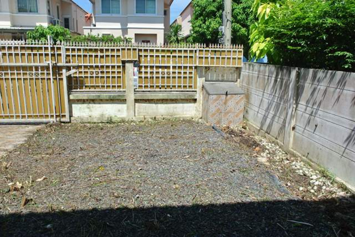 Single house Bangkok Min Buri Saen Saep 2730000