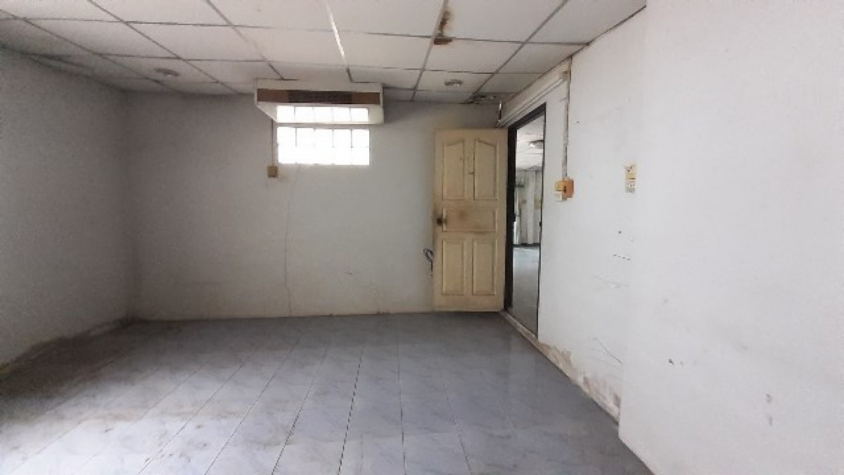 Single house Bangkok Khlong Sam Wa Sam Wa Tawan Ok 3001000
