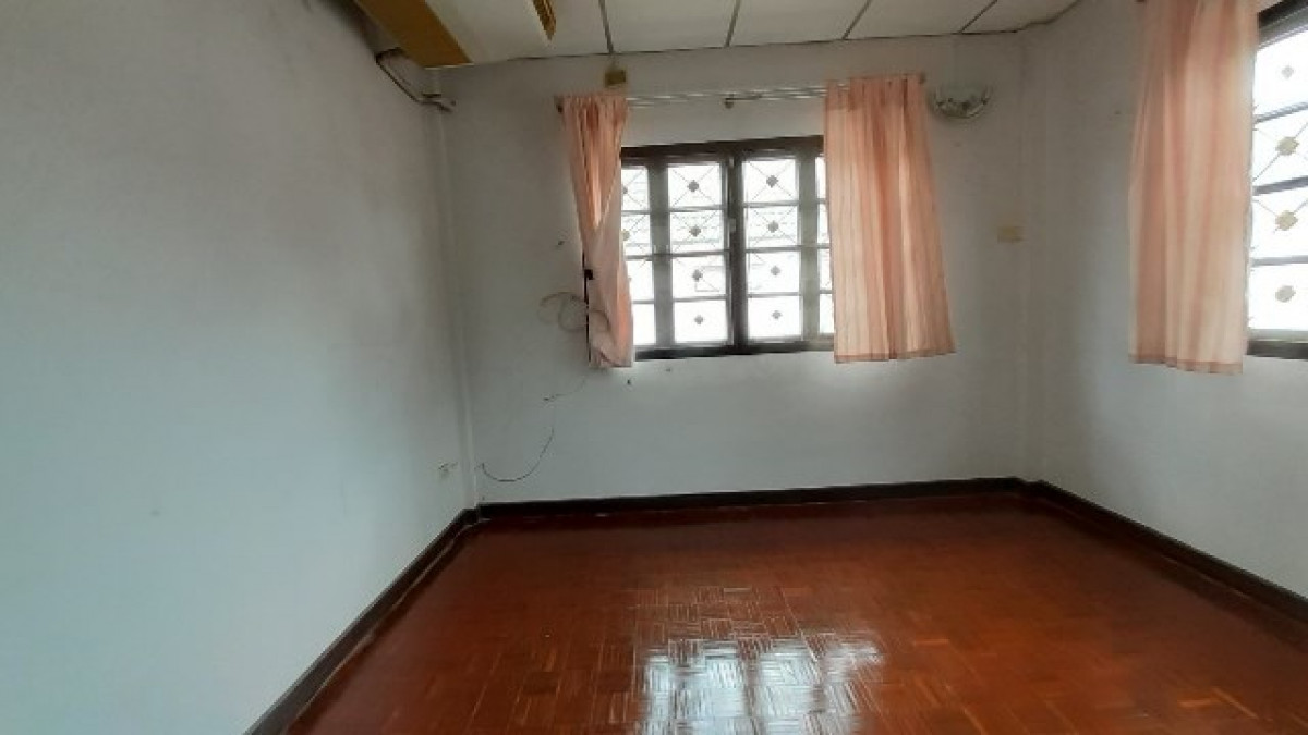 Single house Bangkok Khlong Sam Wa Sam Wa Tawan Ok 3001000