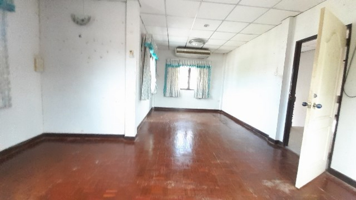 Single house Bangkok Khlong Sam Wa Sam Wa Tawan Ok 3001000