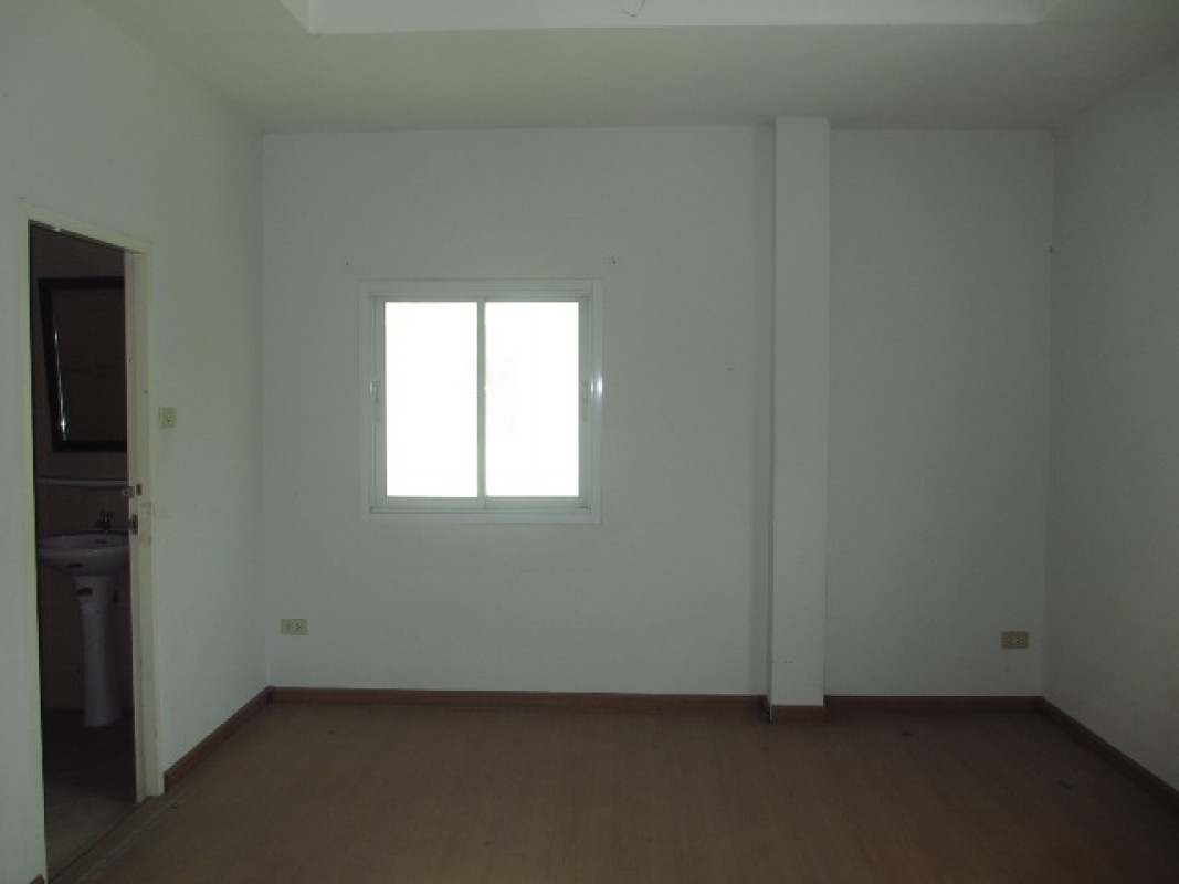 บ้านเดี่ยว รัตวรรณ 2 : ปรับปรุงใหม่ ปทุมธานี ลำลูกกา ลาดสวาย 3196000