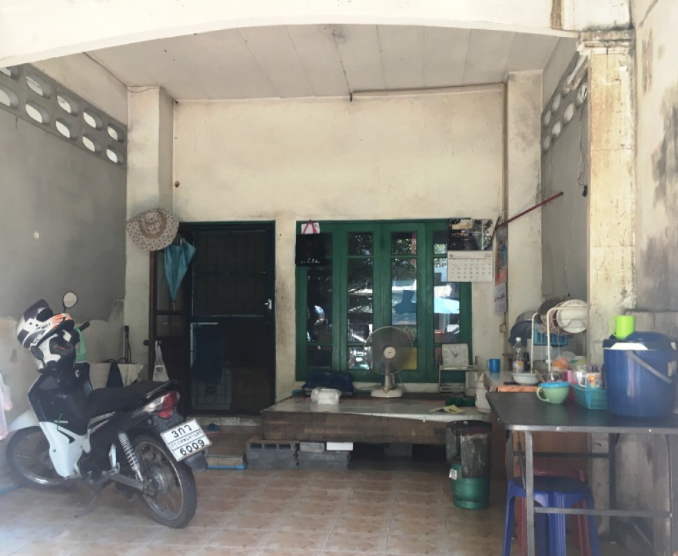 ทาวน์เฮ้าส์ นนทบุรี บางบัวทอง ละหาร 1260000