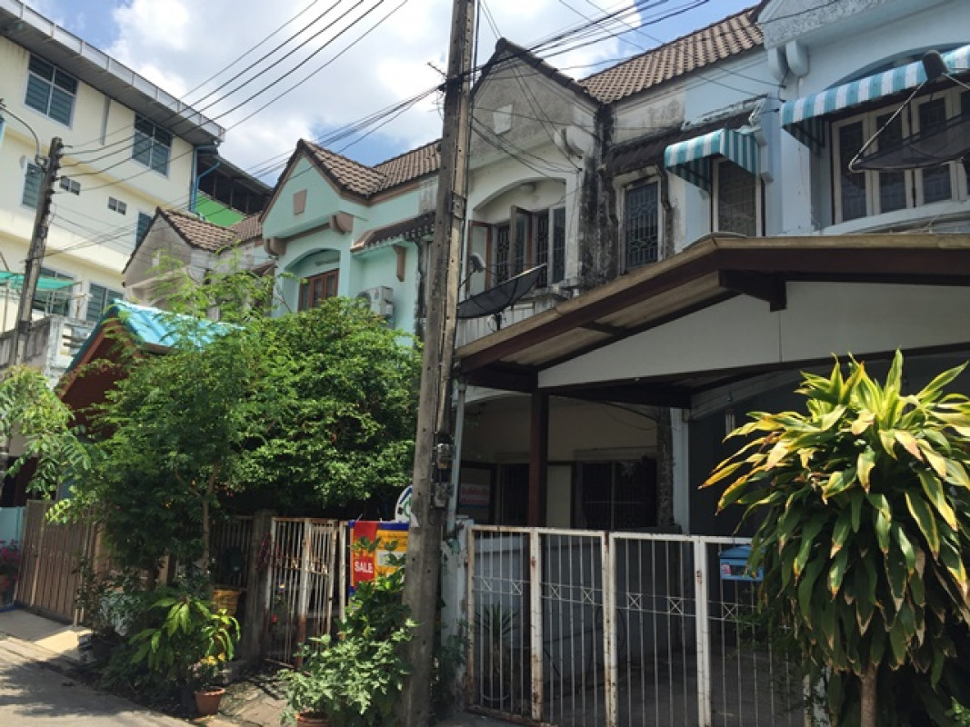 Townhouse Pathum Thani Mueang Pathum Thani Ban Chang 1680000