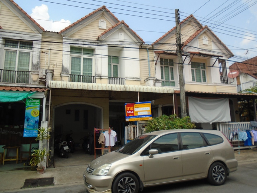 Townhouse Pathum Thani Lam Luk Ka Lat Sawai 1575000