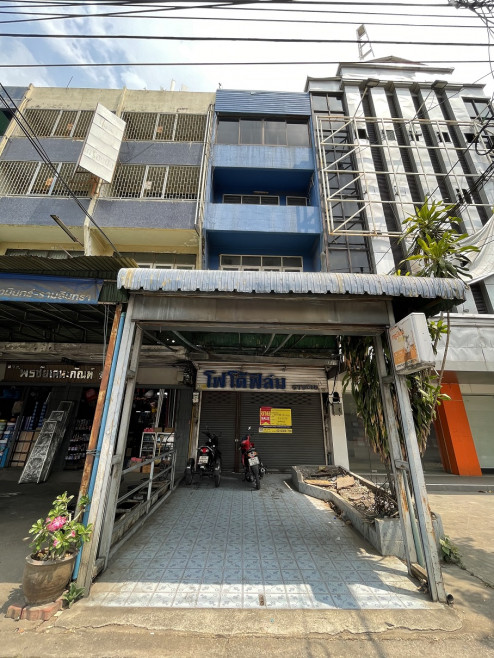 Commercial building Bangkok Khan Na Yao Ram Inthra 12075000