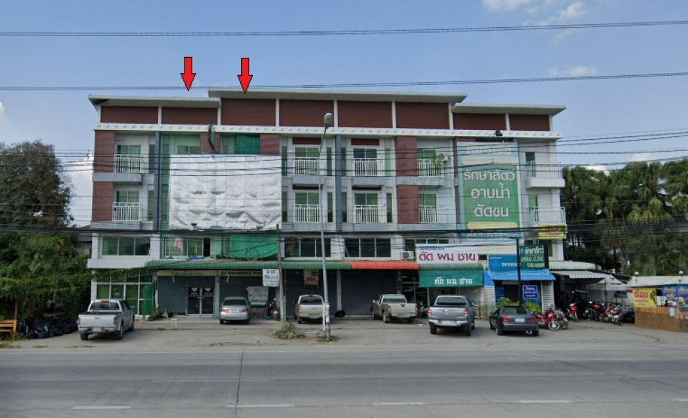 Commercial building Chiang Mai San Sai San Na Meng 8190000