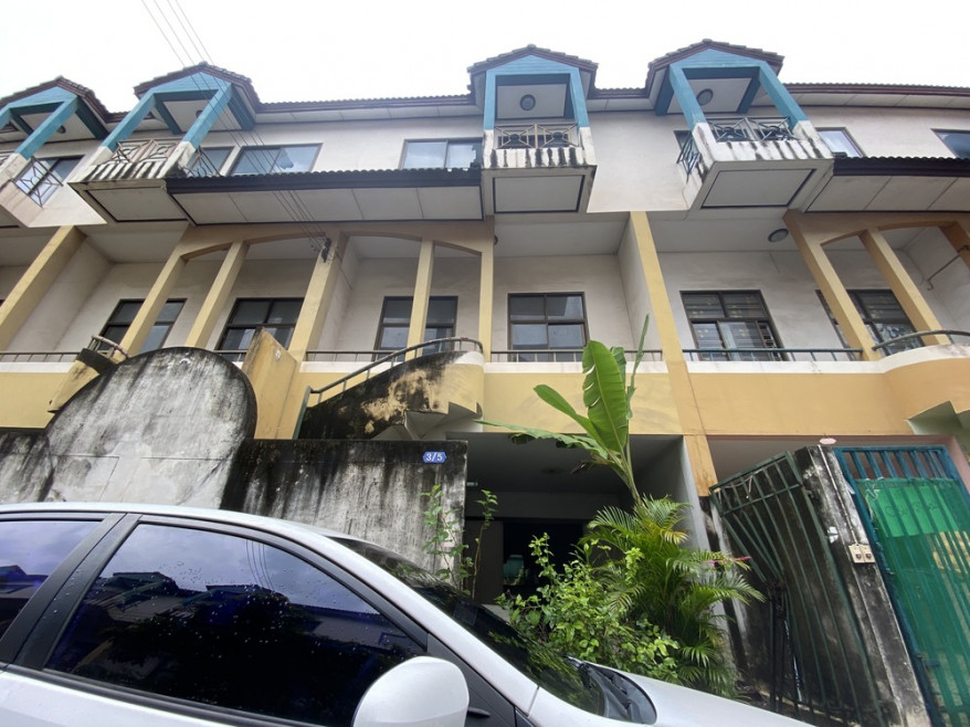 Townhouse Nonthaburi Bang Kruai Plai Bang 2100000