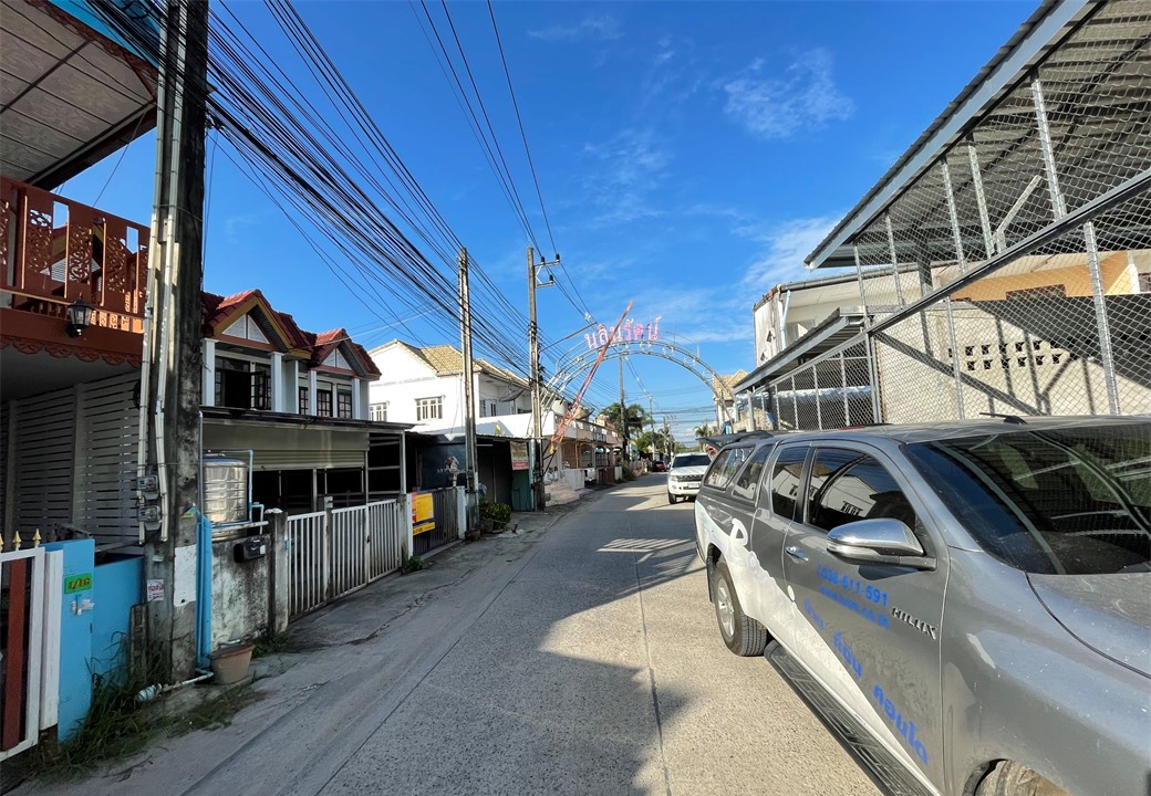 ทาวน์เฮ้าส์ หมู่บ้านนลินรัตน์ ระยอง เมืองระยอง เนินพระ 1430000