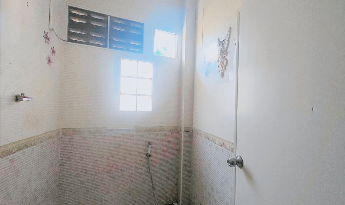 Commercial building Tak Mae Sot Mae Sot 4600000