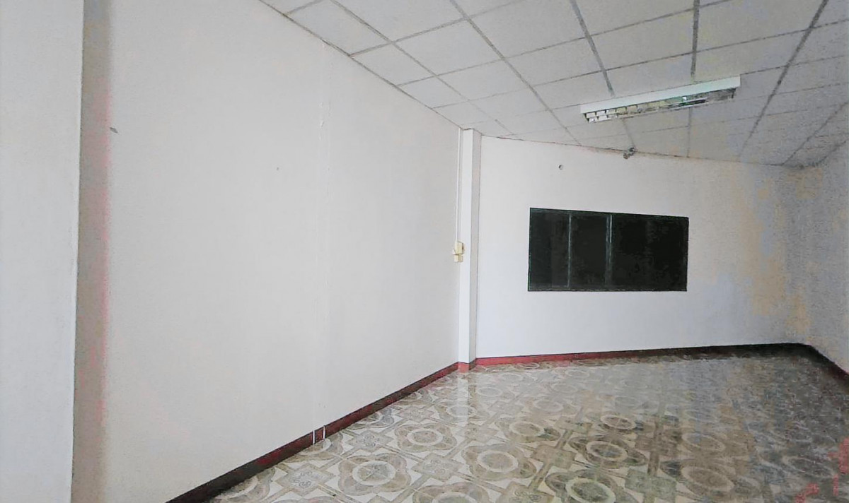 Commercial building Tak Mae Sot Mae Sot 4600000