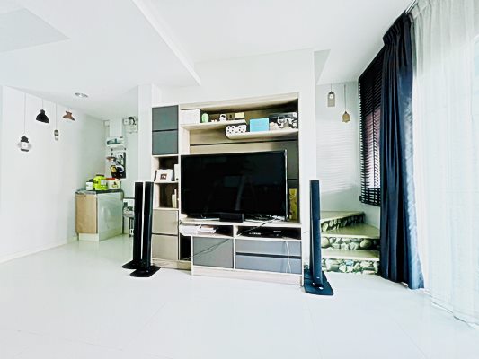 ทาวน์เฮ้าส์ อินดี้ ศรีนครินทร์ - ร่มเกล้า กรุงเทพมหานคร มีนบุรี มีนบุรี 3750000