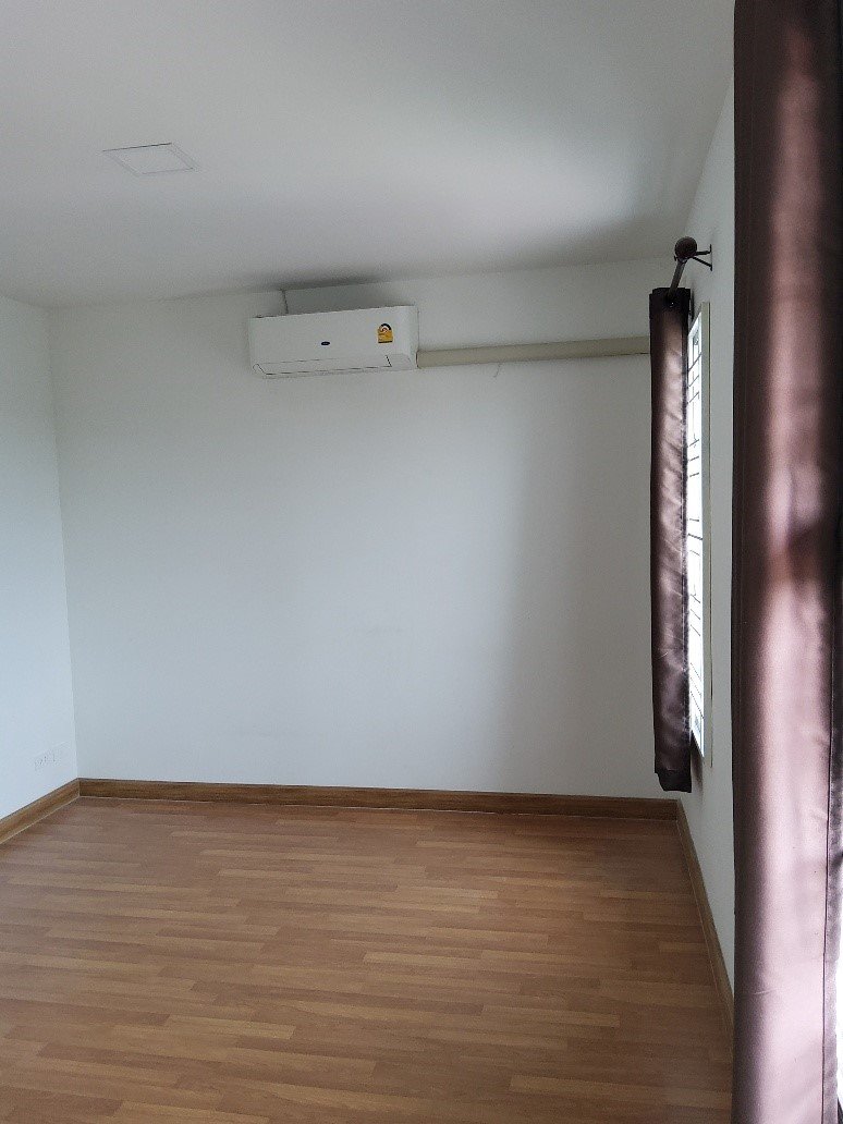 Townhouse Samut Prakan Bang Phli Nong Prue 1880000
