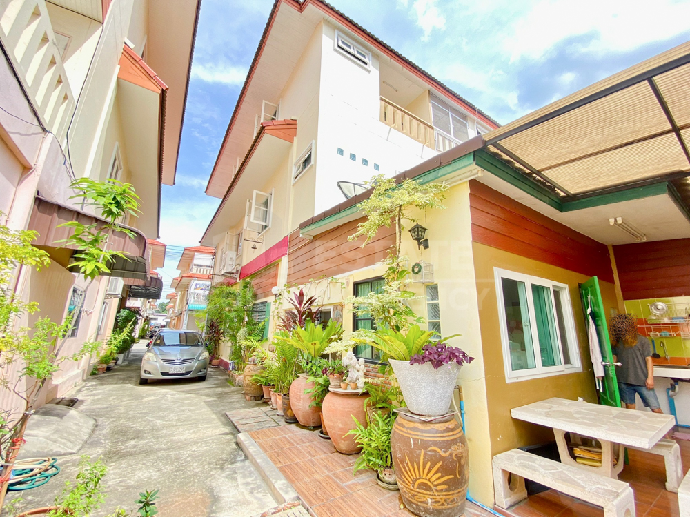 อาคารพาณิชย์ พัทธวรรณ นครปฐม เมืองนครปฐม บ่อพลับ 4500000